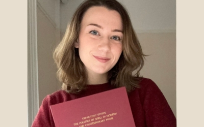 Викладачка з Кембриджу написала дисертацію з літератури — в інтернеті їй почали погрожувати зґвалтуванням