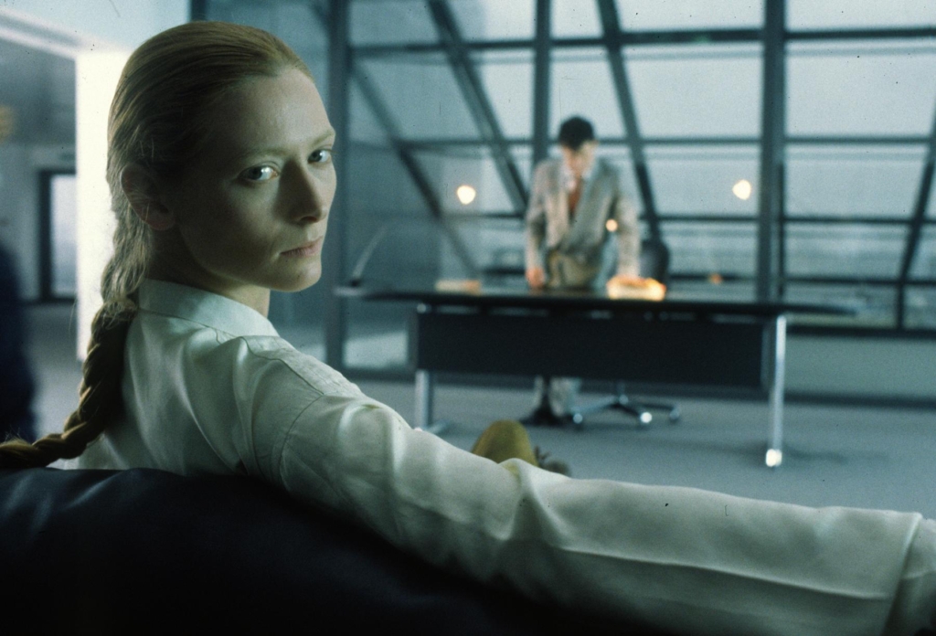 В кінотеатрах України покажуть екранізацію роману Вірджинії Вулф «Орландо» із Тільдою Свінтон