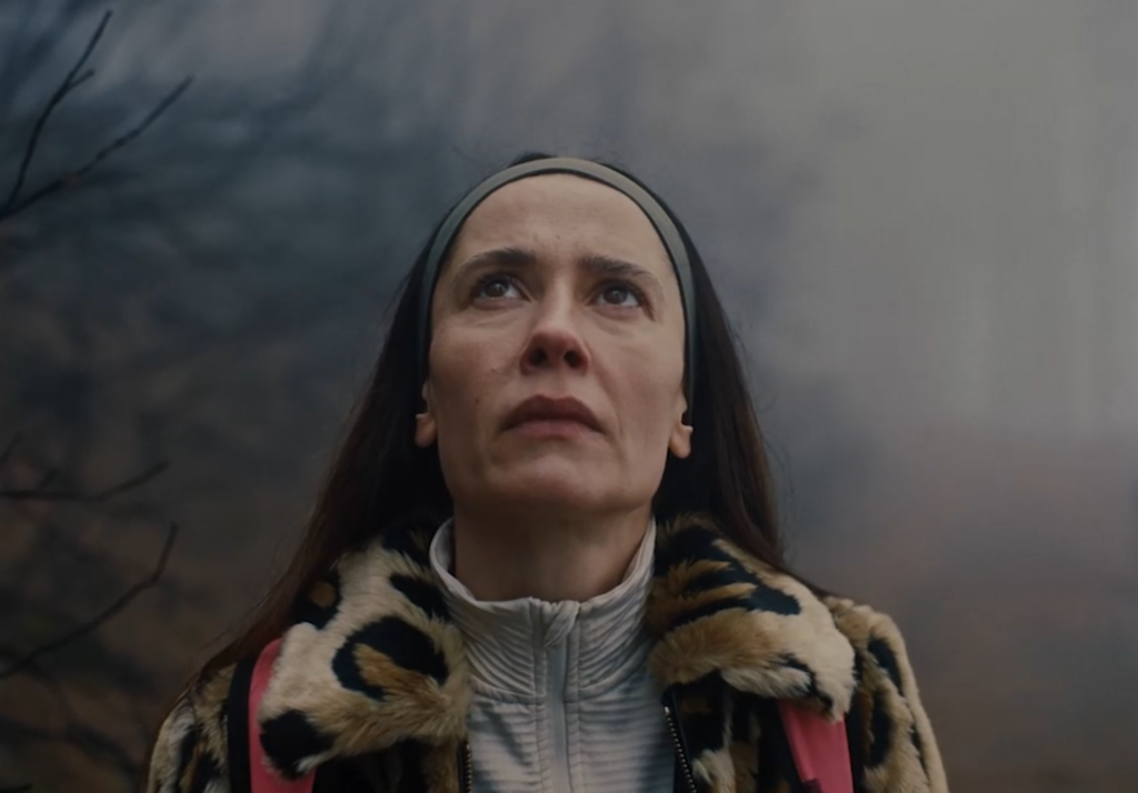 Фільм про війну в країні та в сім’ї. Інтерв’ю з Анастасією Карпенко та Софією Березовською про стрічку «Під вулканом»