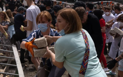 Вісник сексизму 13 Майже сім мільйонів жінок в Україні потребують гуманітарної допомоги — ООН