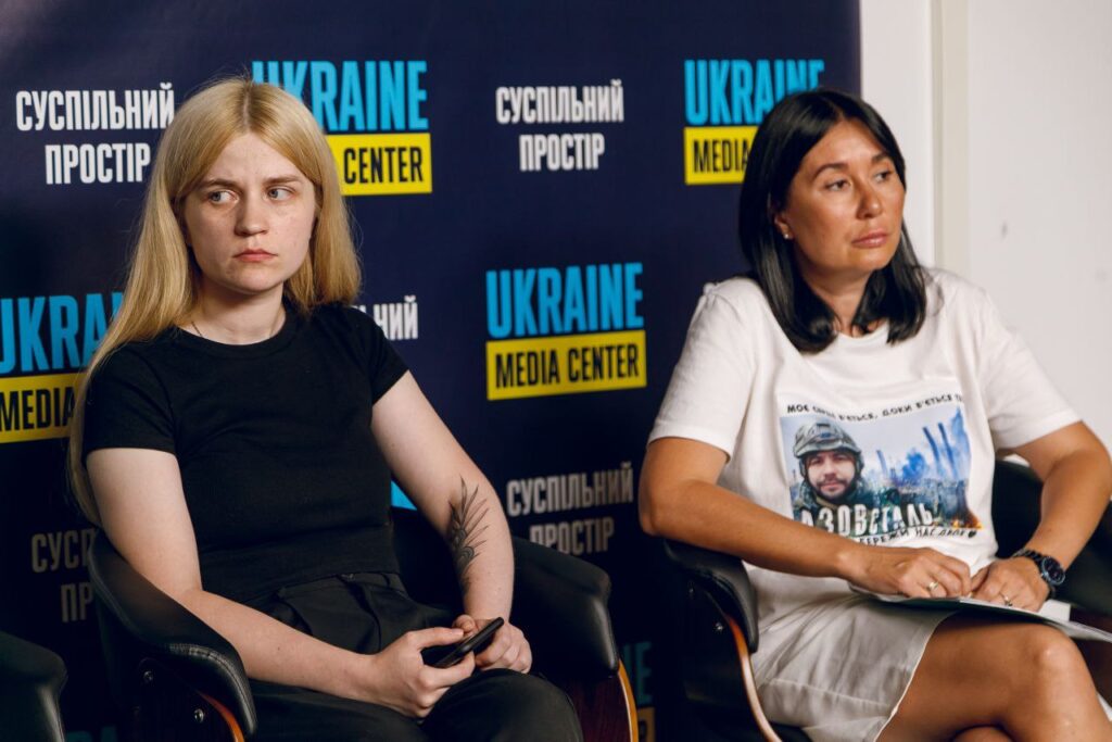 «‎Я не живу, я існую — з болем, з невідомістю». Як засновниці ГО «‎Спільнота Оленівки» борються за повернення військовополонених