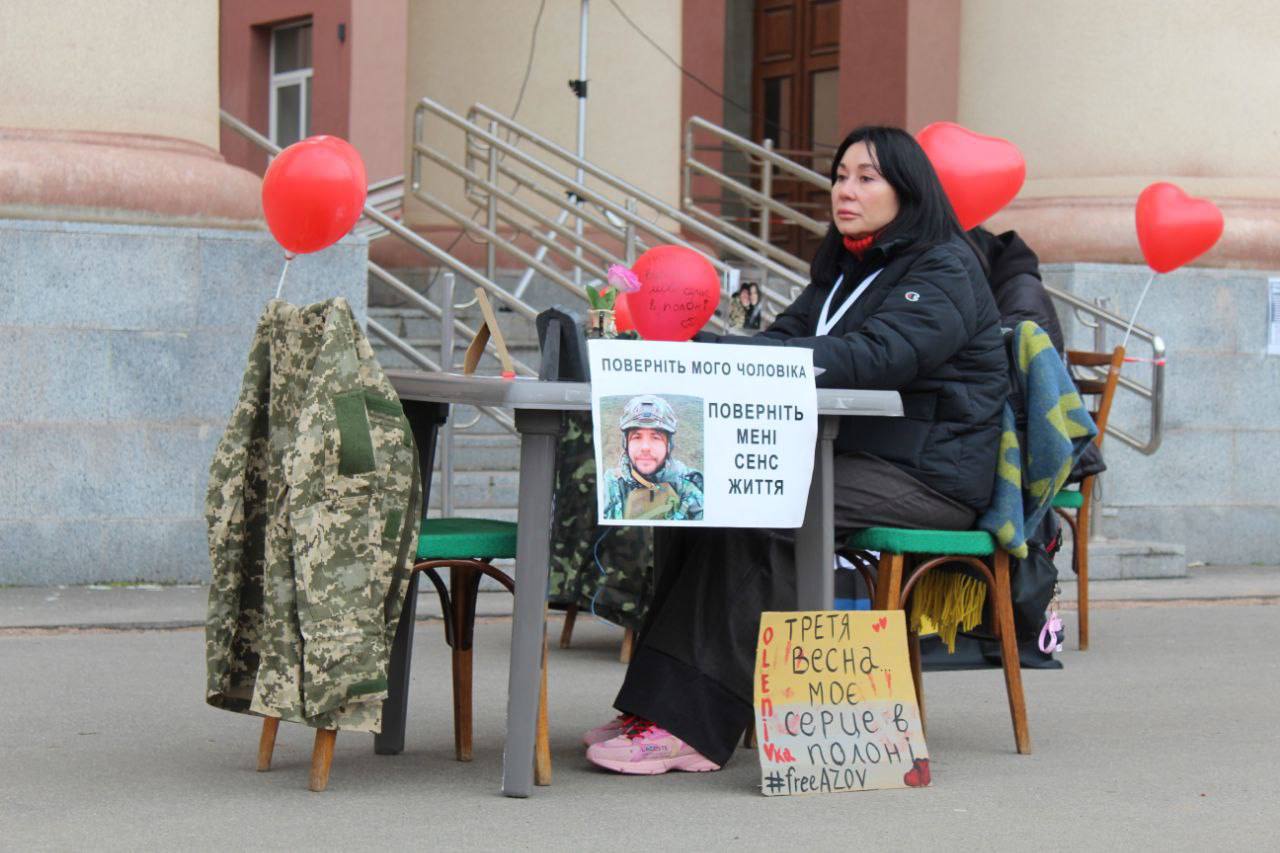 «‎Я не живу, я існую — з болем, з невідомістю». Як засновниці ГО «‎Спільнота Оленівки» борються за повернення військовополонених
