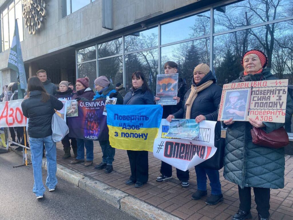 «‎Я не живу, я існую — з болем, з невідомістю». Як засновниці ГО «‎Спільнота Оленівки» борються за повернення військовополонених