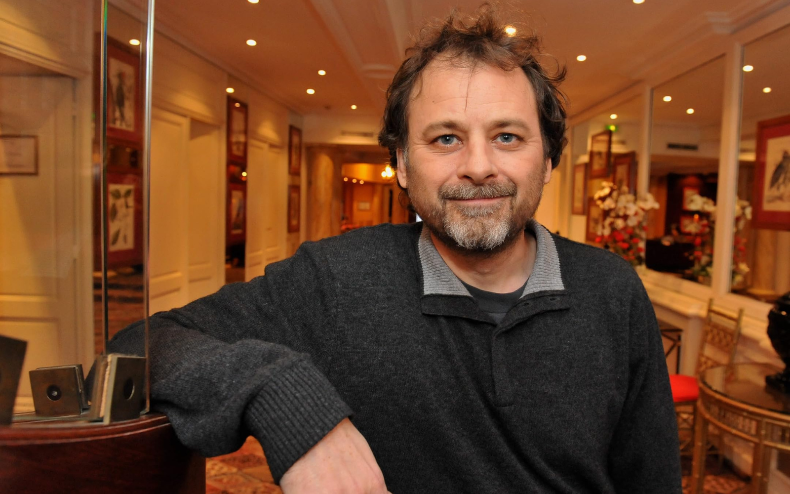 Французького режисера Крістофа Ружжіа за сексуальне насильство щодо неповнолітньої акторки відправили під домашній арешт