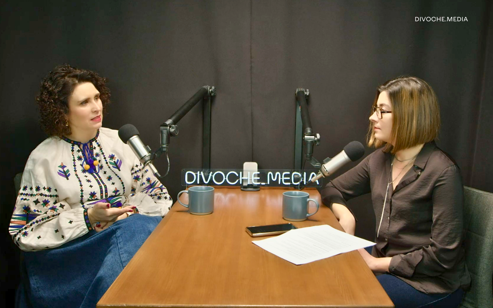 «На її плечах»: Вийшов новий епізод подкасту з Юлією Спориш про лідерство, масштабні проєкти та голос українок у світі