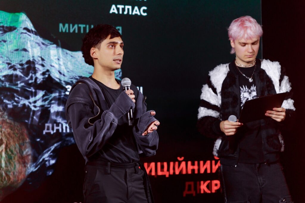 Дівчинко, а ти знаєш, куди втикати шнур? Музикантки про сексизм у студіях і на сцені