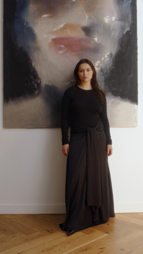 Бренд W8LESS та рух Veteranka випустили благодійну колекцію на підтримку військовиць і ветеранок