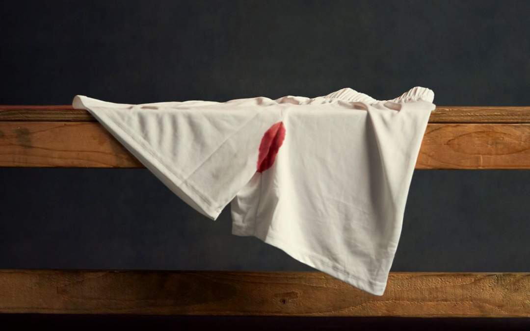 «Кожна пляма має бути частиною гри». Persil та жіноча футбольна команда «Арсенал» борються зі стигмою менструації в спорті