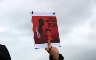 В Ірані за допомогою дронів, камер на дорогах та програм розпізнавання обличчя вистежують жінок без хіджабів, — звіт ООН