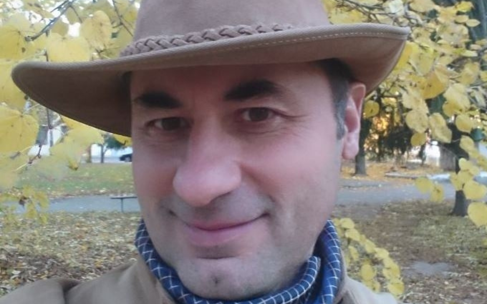 Пропонував роздягнутися і посидіти на колінах. Викладача Донецького національного університету звинуватили у сексуальних домаганнях