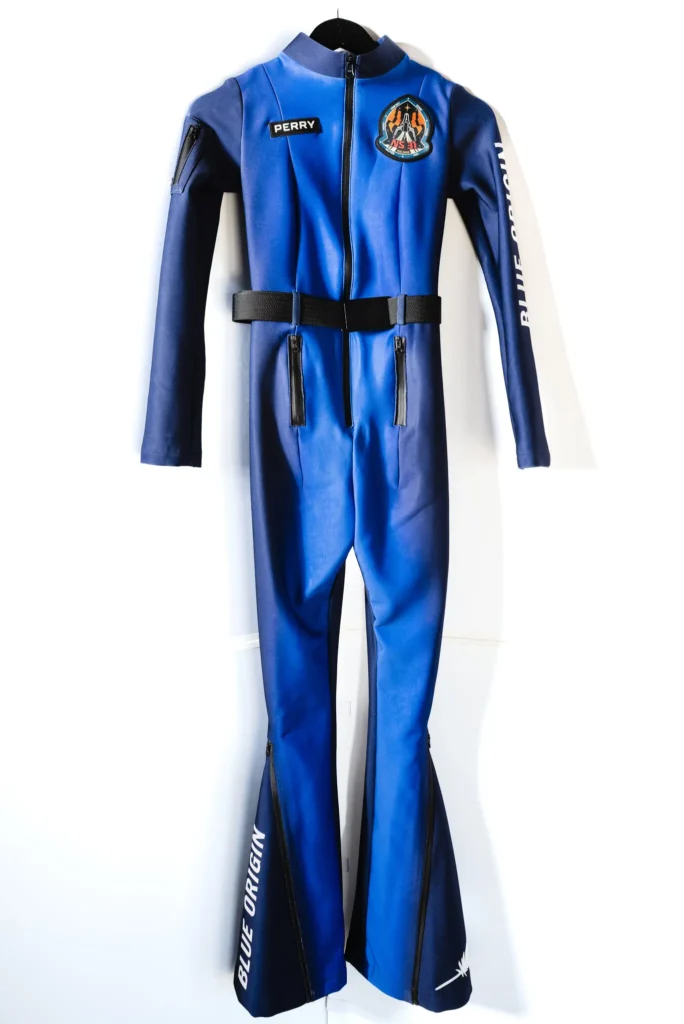 Перший жіночий екіпаж Blue Origin вирушить у космос в унікальних дизайнерських костюмах