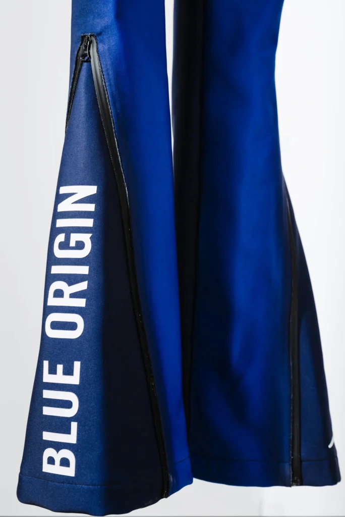 Перший жіночий екіпаж Blue Origin вирушить у космос в унікальних дизайнерських костюмах