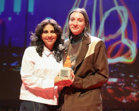 Режисерки Емма Гаф Гоббс та Ліла Варґезе про свій дебют «Космічна принцеса-лесбійка», який став найкращим квір-фільмом Берлінале