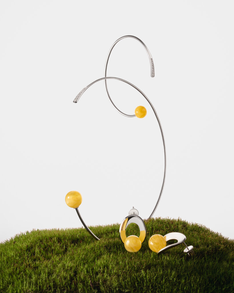 SOVA презентує колекцію до Дня матері: у кампейні знялися акторки театру імені Франка