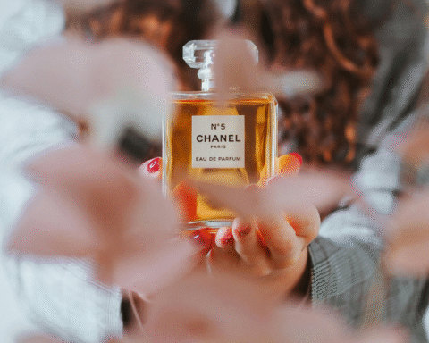 Незмінні фаворити: Жіночі аромати весни — 2025