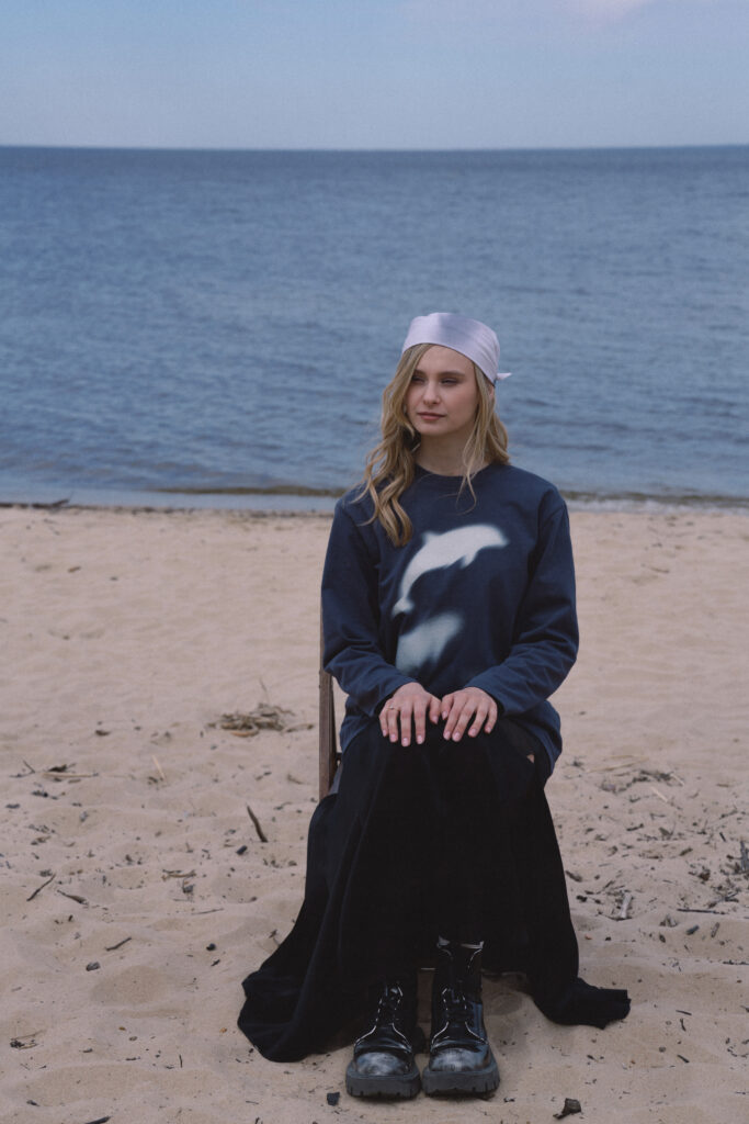 Бренд Animalism by UAnimals випустив капсульну колекцію, присвячену впливу війни на дельфінів