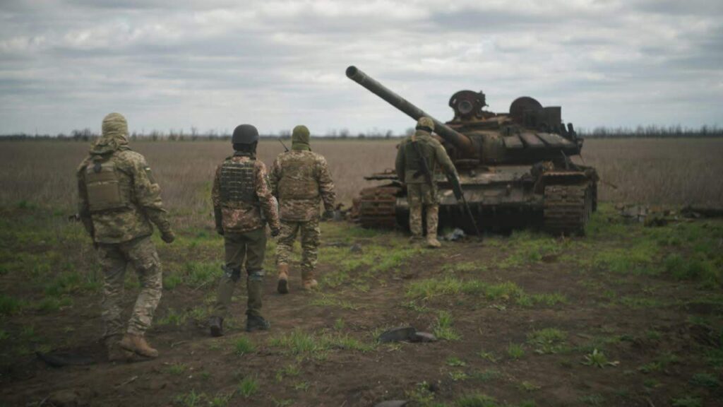 «Коли працюєш зі смертю, потрібно залишатися максимально живим». Військовослужбовиця Катерина Ротаренко про пошук зниклих безвісти воїнів