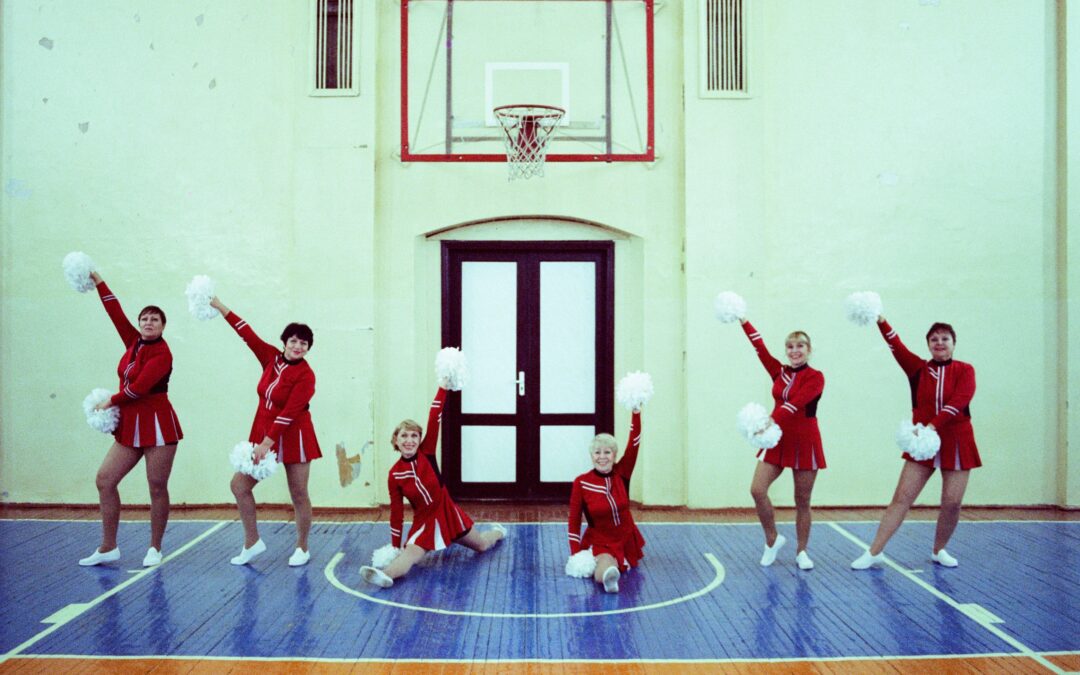 «Жіночий досвід з дитинства вчить нас бути зручними». Інтерв’ю з Марією Пономарьовою та Світланою, героїнею її стрічки «Найс Лейдіз»