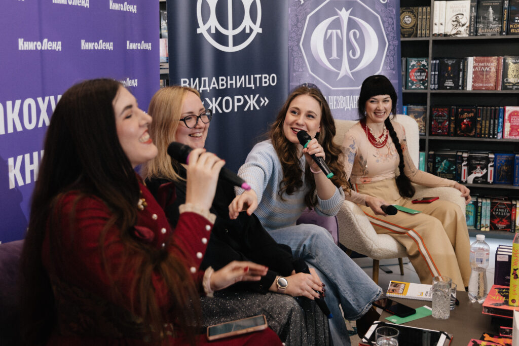 Інтерв’ю письменниці Мони Авад: продовження «Зайчика», дружба з Маргарет Етвуд і ставлення до критики