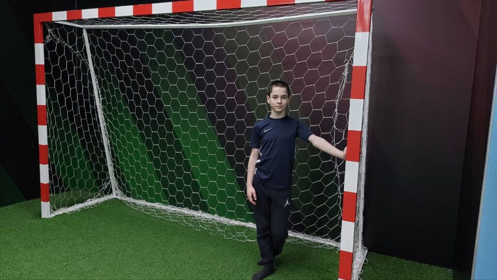 «Це не героїзм, а можливість дати дітям дім»: досвід трьох українських родин щодо усиновлення, патронату й прийомного виховання