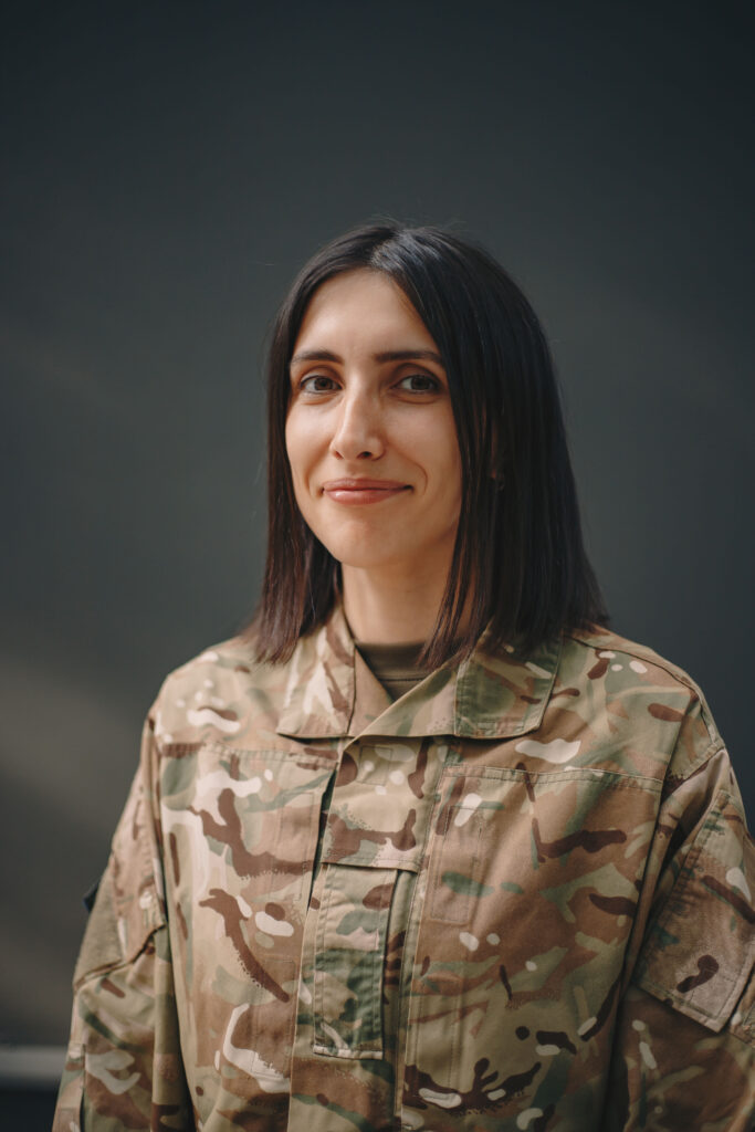 Від тампонування хлібом із сіллю до турнікетів: бойова медикиня Людмила Паутець про те, як змінювався український такмед