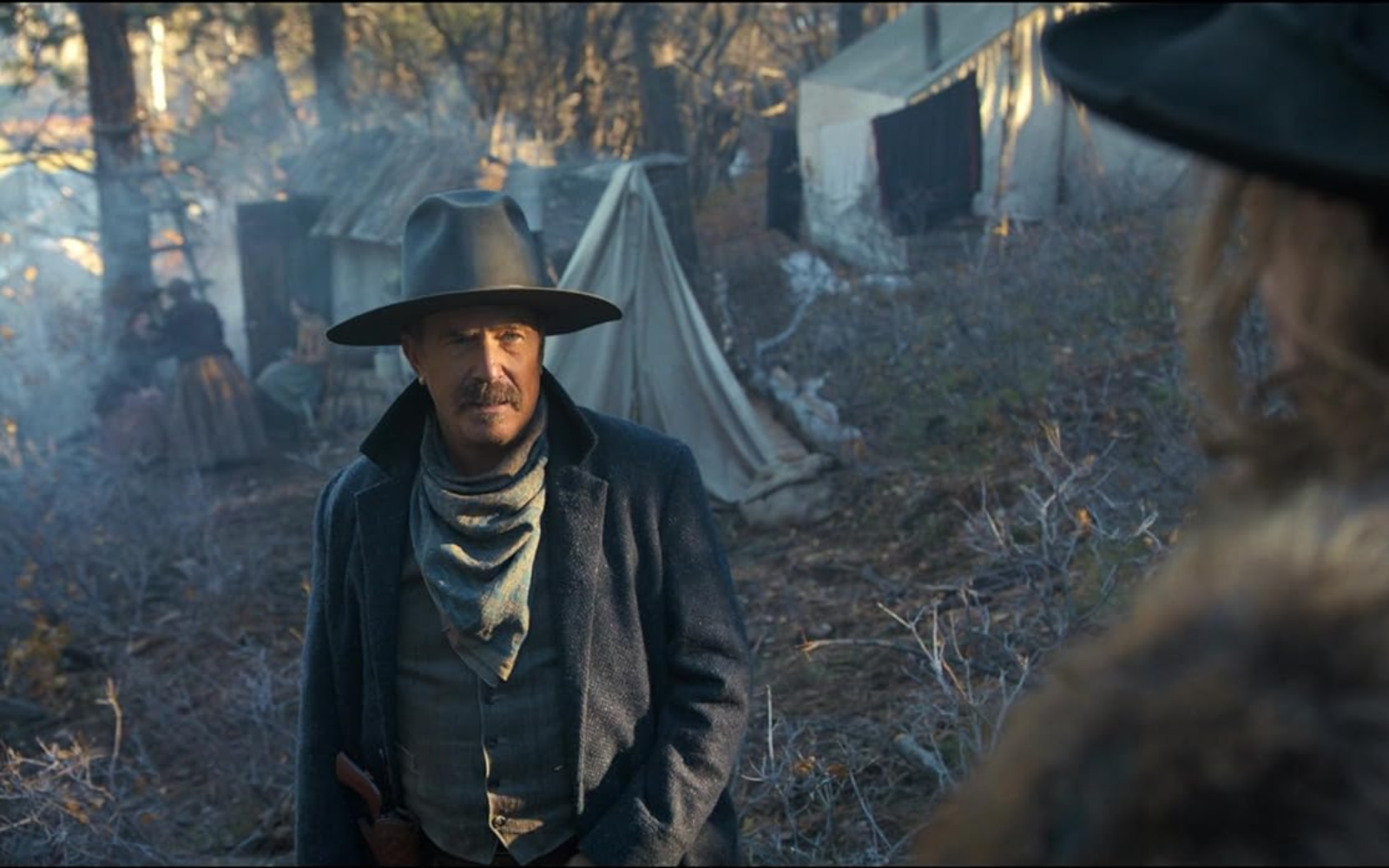 На Кевіна Костнера подали до суду через сексуальну дискримінацію та домагання на знімальному майданчику фільму «Горизонт: Американська сага»