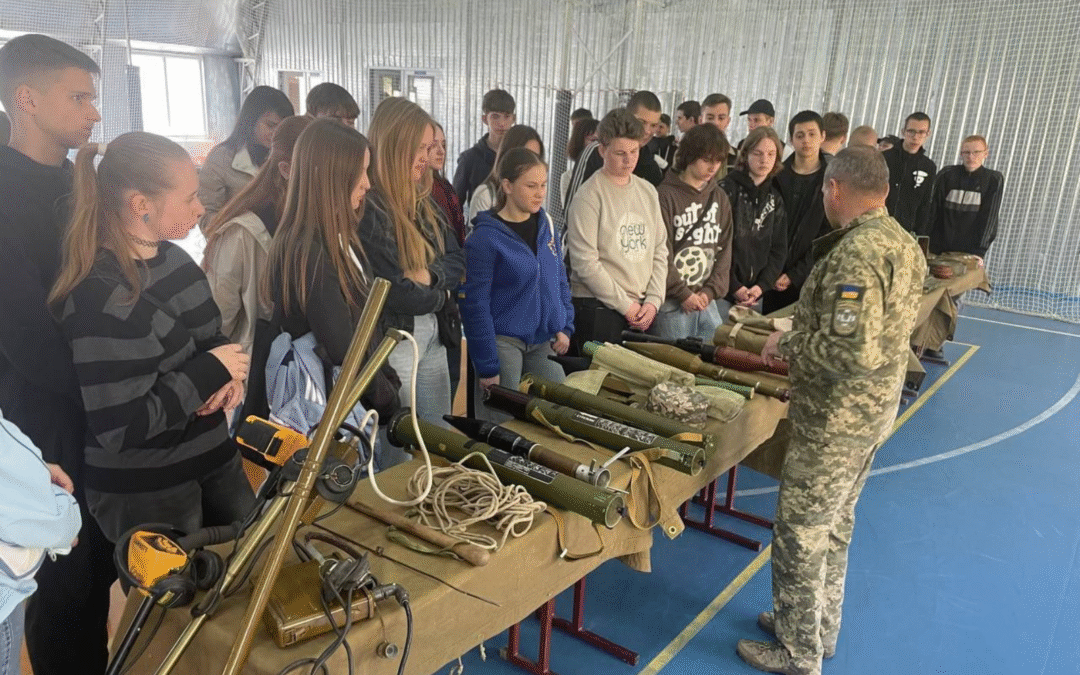 Острозький військовий ліцей вперше оголосив набір дівчат на навчання