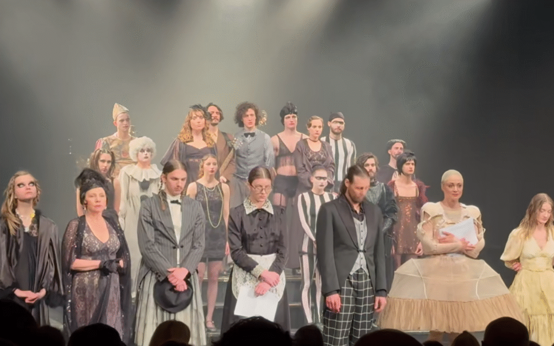 Понад 80% працівниць постраждали від домагань. Актори та акторки Молодого театру зі сцени нагадали про справу Андрія Білоуса