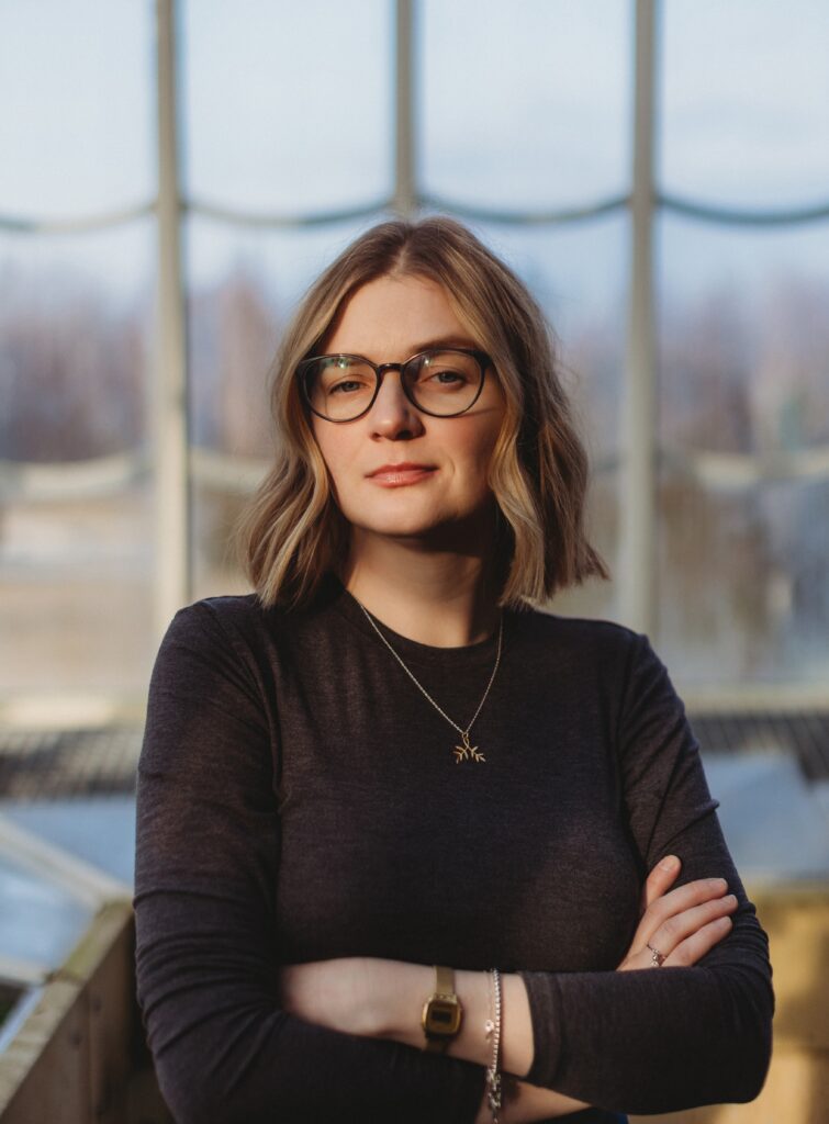 «З України виїхало багато рідних мені людей, і тепер вони — усюди». Історія Ксенії Харченко, української біженки в Австрії