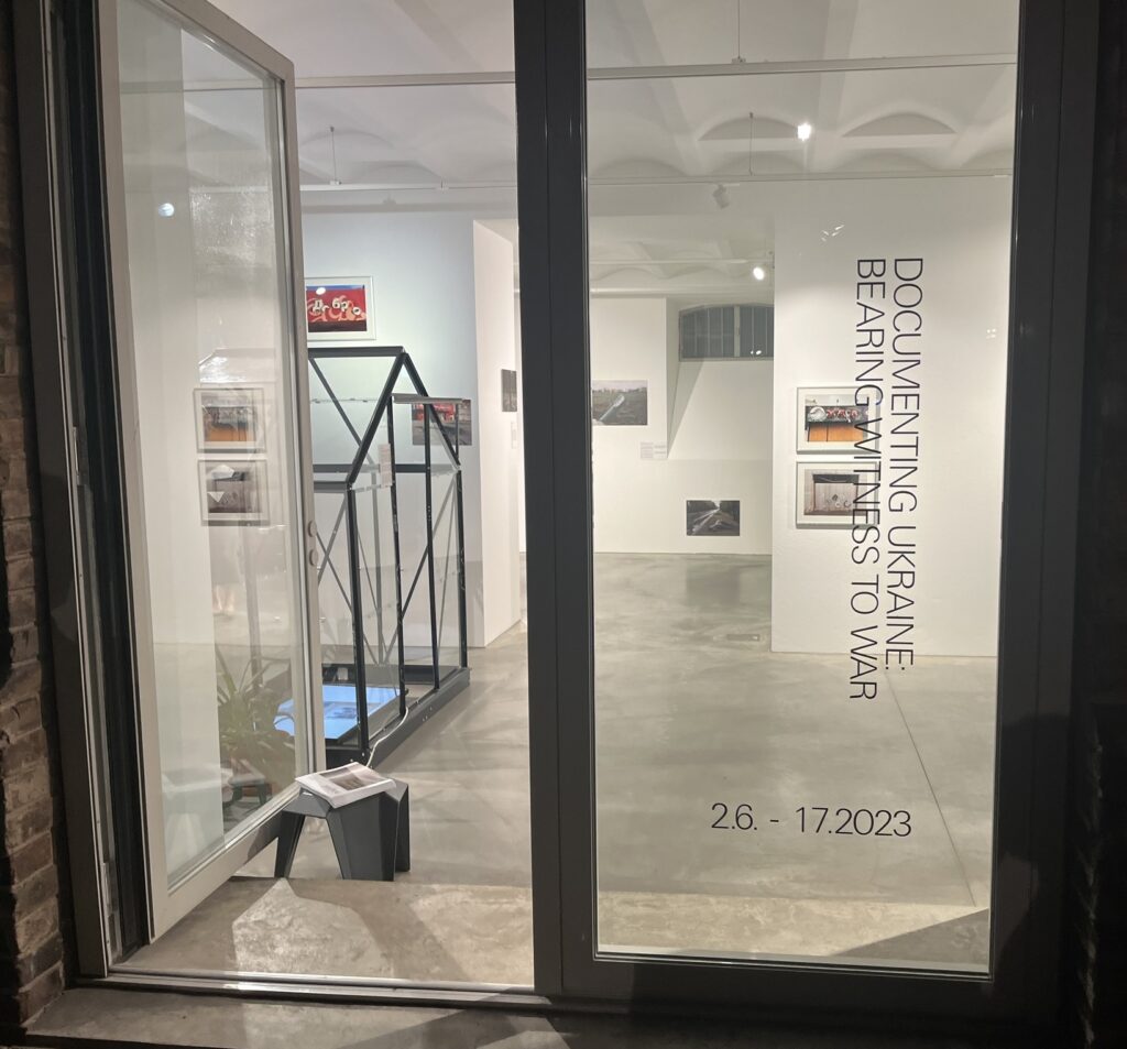 «З України виїхало багато рідних мені людей, і тепер вони — усюди». Історія Ксенії Харченко, української біженки в Австрії