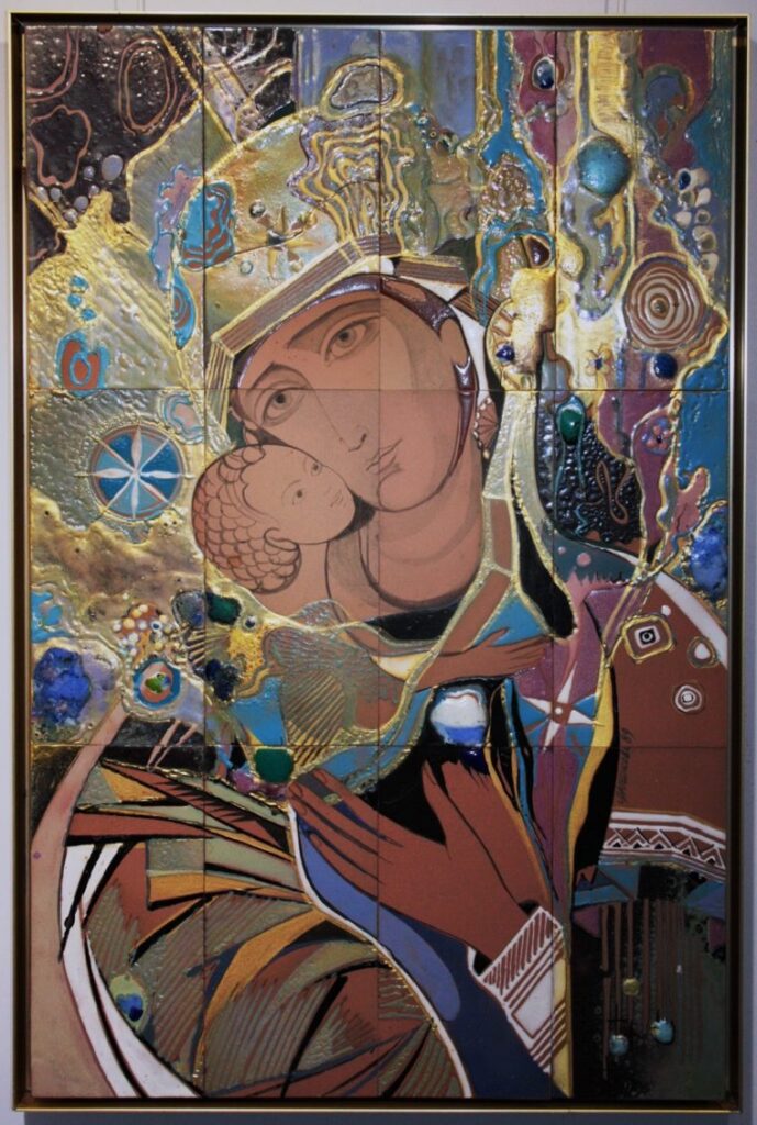 «Керамічне панно Богородиця з немовлям»