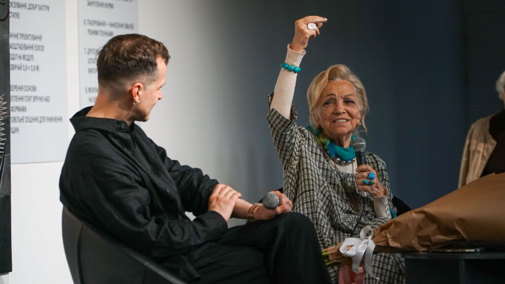 Форма неосяжності: Історія київської керамістки Людмили Мєшкової, чий дім зруйнував російській дрон