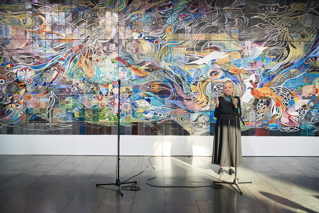 Людмила Мєшкова на відкритті виставки «Форма неосяжності Людмили Мєшкової»