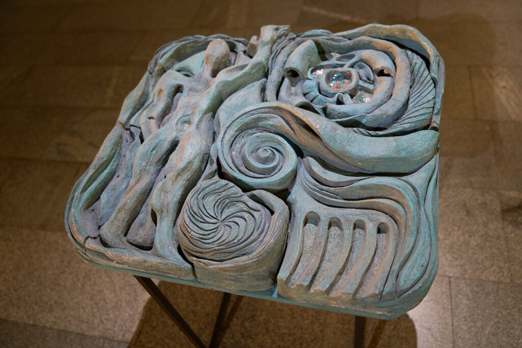 Керамічне панно з виставки Людмили Мєшкової