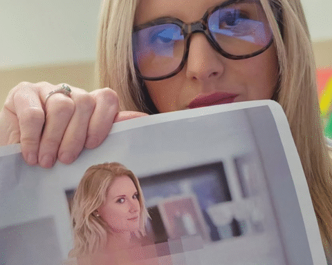 Депутатка парламенту Нової Зеландії Лора МакКлюр показала в парламенті своє оголене діпфейк-фото