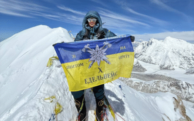 Підкорила «Вбивцю жінок». Альпіністка Антоніна Самойлова стала першою українкою, яка піднялась на п’ять найвищих вершин світу