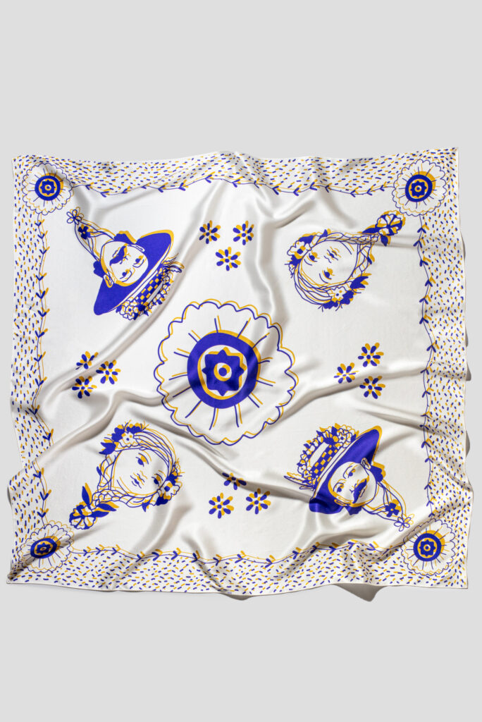 Тінь мальв, журавлів у небі та «Подоляночка». Бренд «Ґроно» та Luuu Tattoo випустили колекцію хустин і прикрас