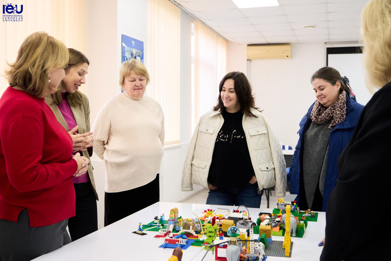 «Скляна стеля» у вищій освіті: Чому жінки рідко стають ректорками 5 «Скляна стеля» у вищій освіті: Чому жінки рідко стають ректорками