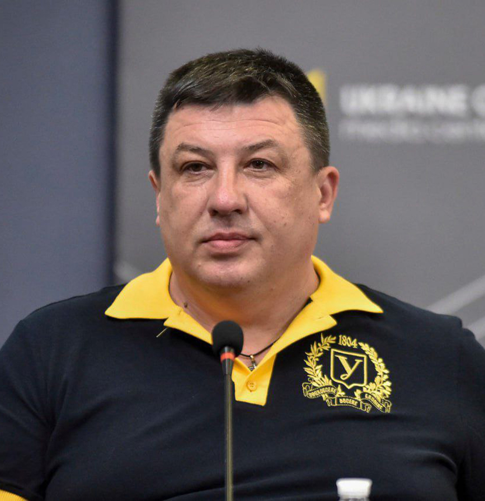 «‎Скляна стеля» у вищій освіті: Чому жінки рідко стають ректорками