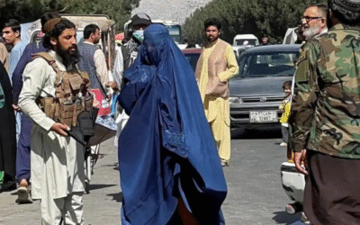 Таліби в Афганістані впроваджують новий документ, що посвідчуватиме особу супровідника жінки, який має ходити з нею на роботу