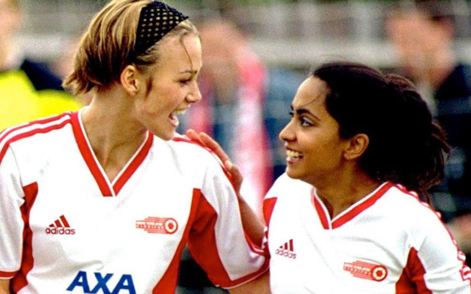 Культовий фільм про жіночий футбол «Грай, як Бекхем» отримає продовження