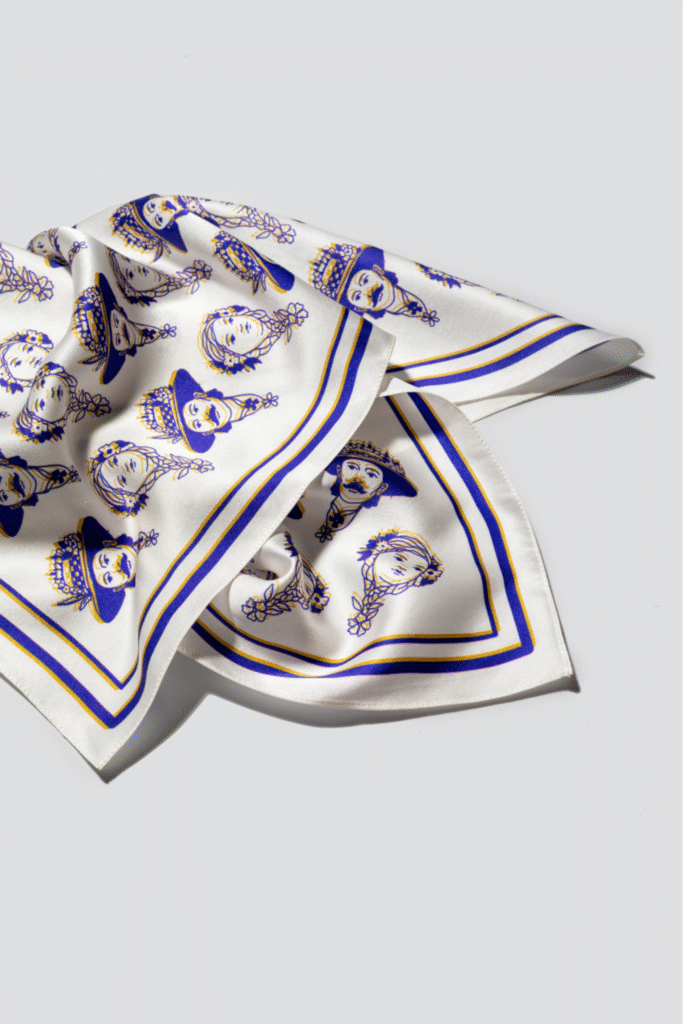 Тінь мальв, журавлів у небі та «Подоляночка». Бренд «Ґроно» та Luuu Tattoo випустили колекцію хустин і прикрас