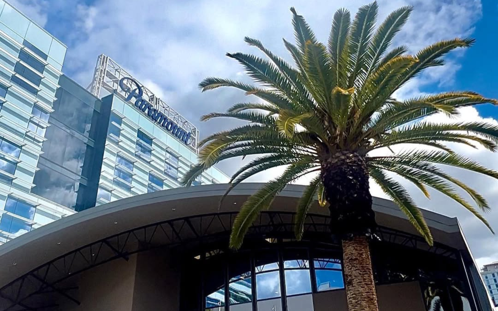 На студію Paramount Pictures подали до суду через приховування сексуального насильства керівництва над підлеглими 