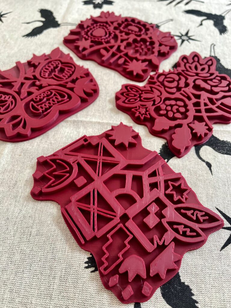 У Києві в День Незалежності України проведуть мистецьку акцію «Знаки ідентичності»: 24 митці з різних країн одночасно створять вибійчані рушники