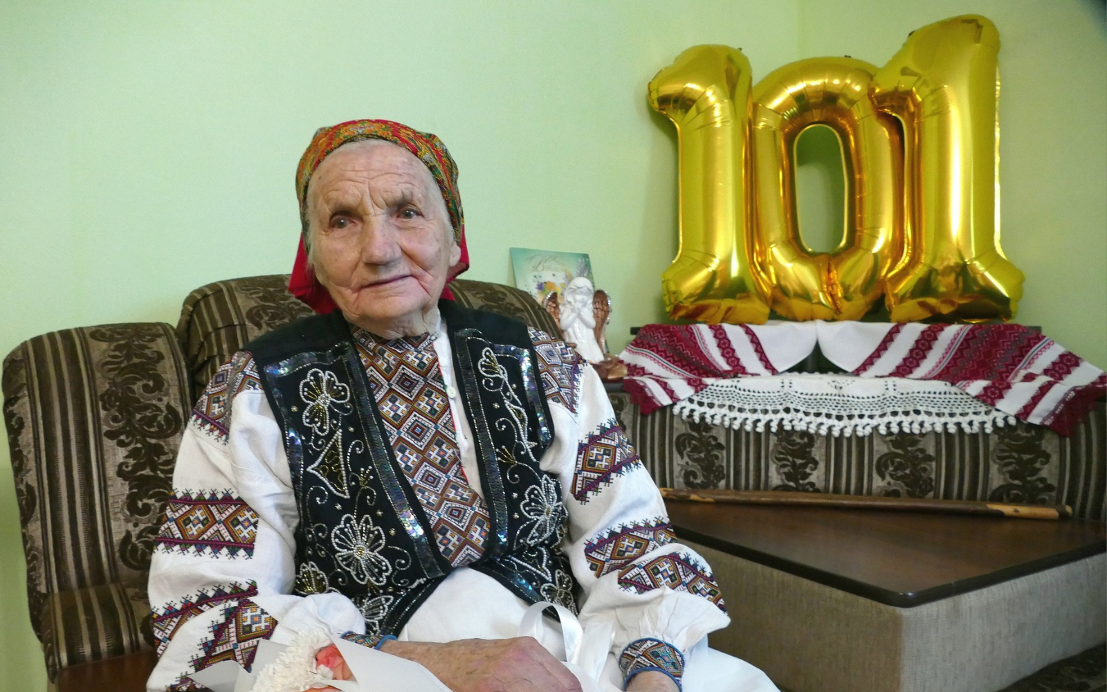 Передавала воїнам послання, які заплітали у коси. Зв’язкова УПА з Прикарпаття Марія Родзінська відзначила 101-річчя