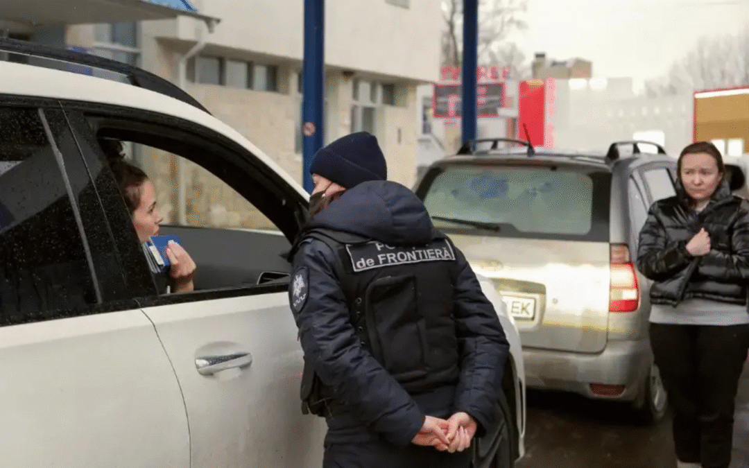 Депутаткам місцевих рад, які не працюють в органах місцевого самоврядування, дозволили виїжджати за кордон