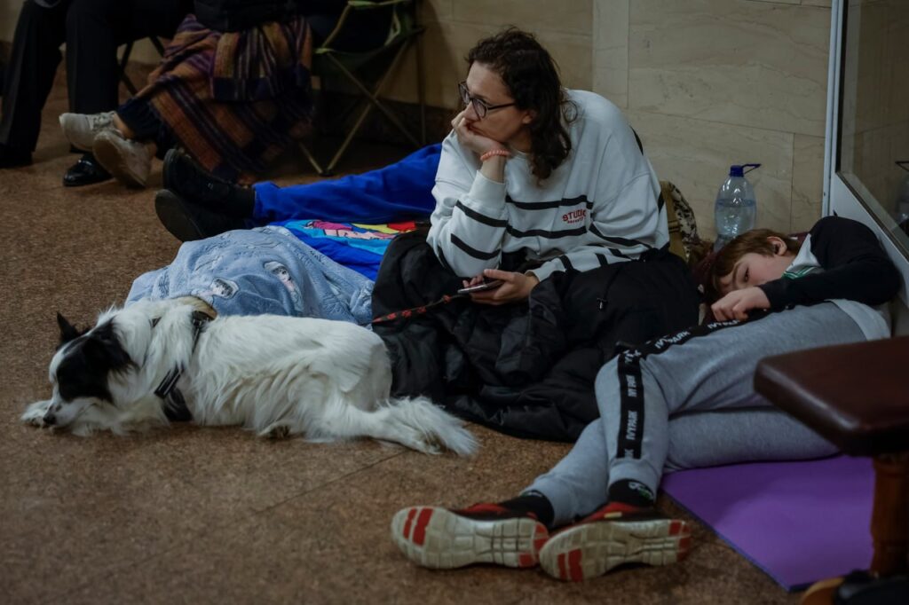 «Це тисячі тонн металу, але тільки люди запускають його в рух». Інтерв’ю з комунікаційницею Київського метрополітену Оксаною Никифорук