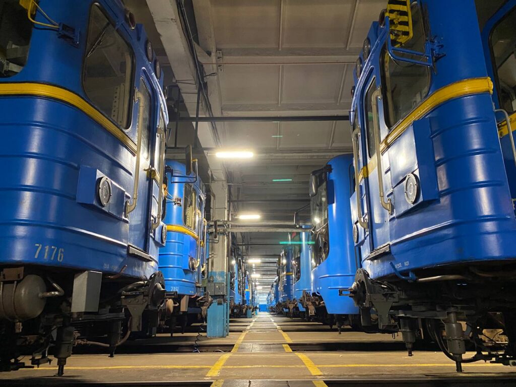 «Це тисячі тонн металу, але тільки люди запускають його в рух». Інтерв’ю з комунікаційницею Київського метрополітену Оксаною Никифорук