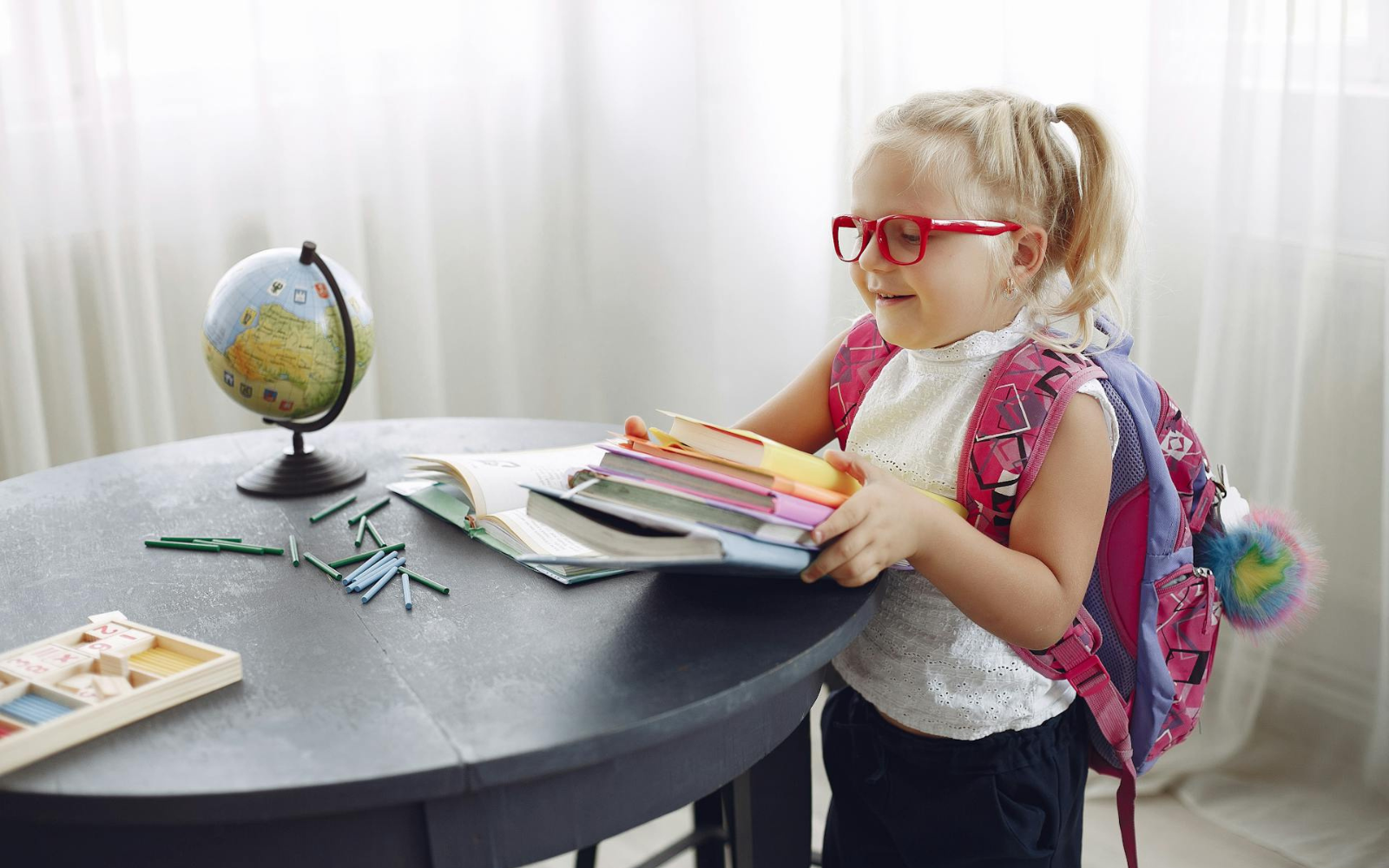 В Україні стартувала програма «Пакунок школяра»: як отримати грошову допомогу