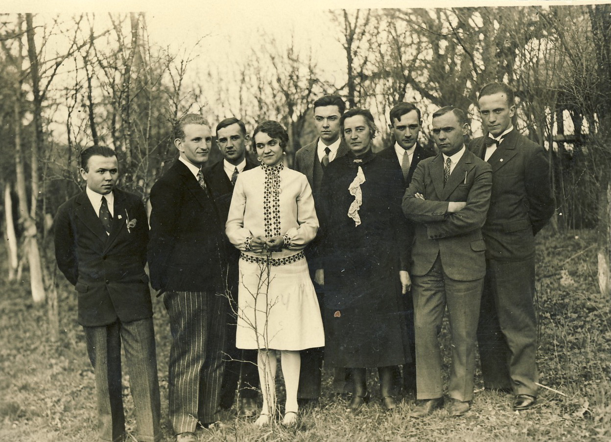 «Для мене жінки з ОУН та УПА були тилом, до якого я поверталася». Марина «Мамайка» Мірзаєва про книжку «Жінки свободи» 9 «Для мене жінки з ОУН та УПА були тилом, до якого я поверталася». Марина «Мамайка» Мірзаєва про книжку «Жінки свободи»